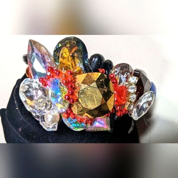 Wendy Gell Wristy Swarovski Cluster, Crystal, AB, Gold, Black, Hyacinth , Glam. - Picture 1 of 3